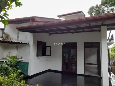 Residence For Sale Colombo Division     Pannipitiya 