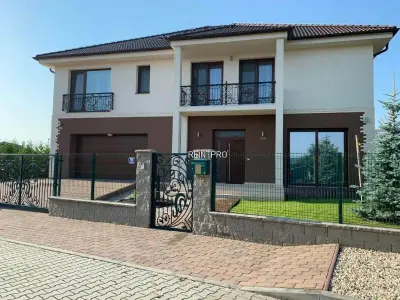Villa For Sale Okres Praha-Západ     Trnová 